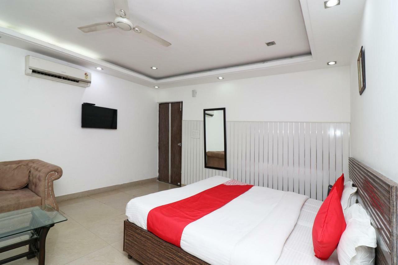 Oyo 10257 Hotel Lotus Park Gurgaon Exterior foto